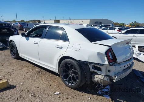 2020 Chrysler 300 300S z USA, uszkodzony, nr VIN 2C3CCABT6LH178453